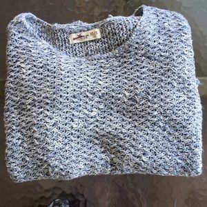HOLLISTER CROPPED LIGHT SWEATER